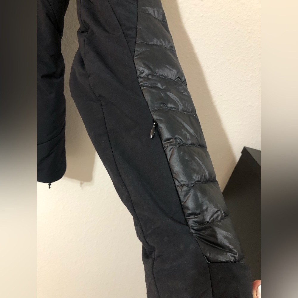 Helly Hansen Ski Jacket - Picture 7 of 13